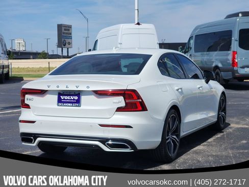 Used 2022 Volvo S60 T8 R-Design Expression w/ Premium Package AWD/4WD image 4