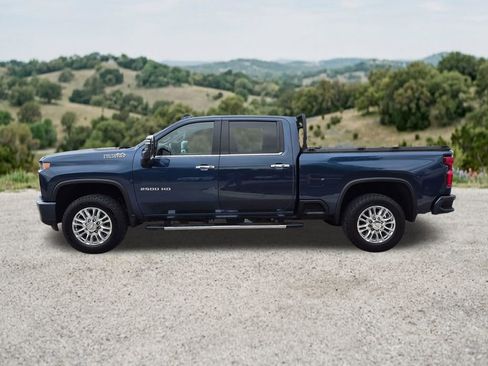 Used 2020 Chevrolet Silverado 2500 High Country w/ Z71 Off-Road Package AWD/4WD image 5