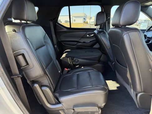 Used 2023 Chevrolet Traverse LT w/ LPO, Floor Liner Package image 12