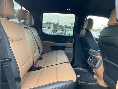 New 2026 Ford F250 Lariat w/ Chrome Package AWD/4WD image 13