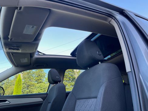 Used 2018 Volkswagen Atlas Launch Edition image 12