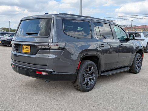 New 2026 Jeep Grand Wagoneer Limited AWD/4WD image 3