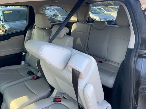 Used 2025 Honda Odyssey EX-L image 14