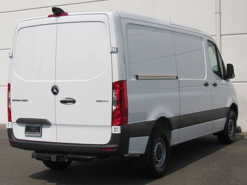 Used 2025 Mercedes-Benz Sprinter 2500 image 6