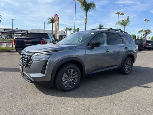 New 2026 Nissan Pathfinder SV image 3