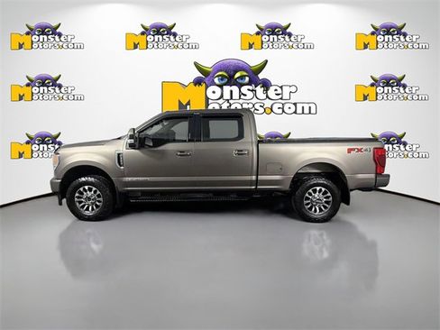 Used 2022 Ford F350 Lariat image 8