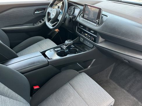 Used 2023 Nissan Rogue SV image 20