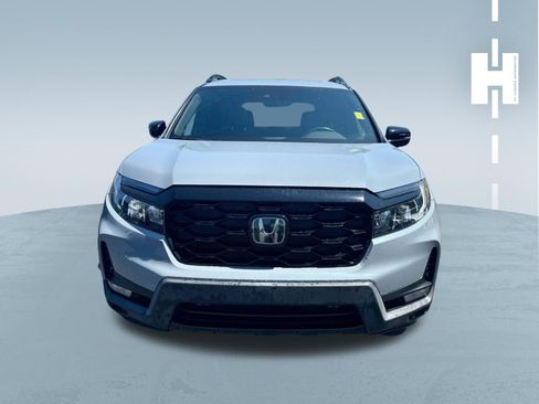 Used 2023 Honda Passport Elite image 2