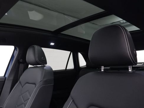 New 2026 Volkswagen Atlas Cross Sport SE AWD/4WD image 12