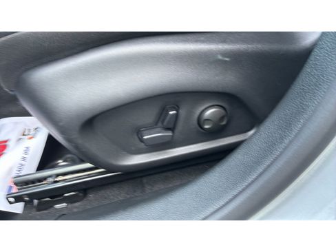 Used 2025 Jeep Compass Limited AWD/4WD image 13