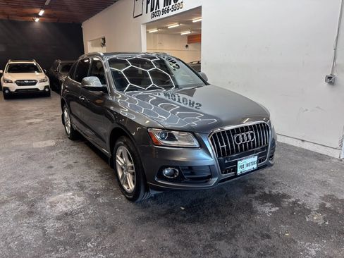 Used 2016 Audi Q5 2.0T Premium Plus w/ Technology Package AWD/4WD image 2