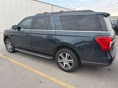 Used 2023 Ford Expedition Max XLT image 6