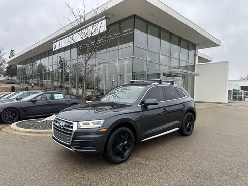 Used 2019 Audi Q5 2.0T Premium Plus w/ Premium Plus Package image 1