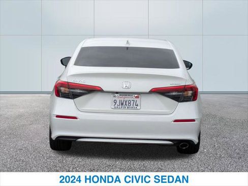 Used 2024 Honda Civic Sport image 8