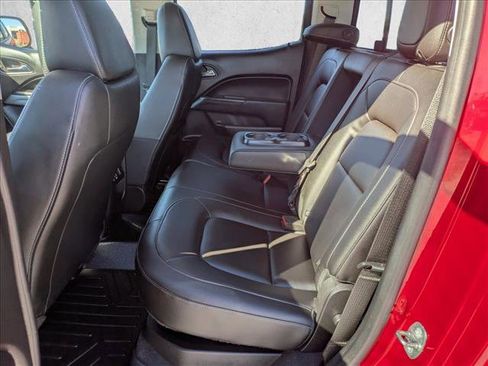 Used 2019 Chevrolet Colorado ZR2 image 17