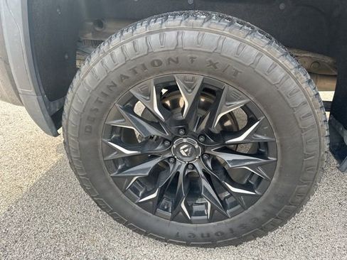 Used 2022 GMC Sierra 1500 AT4 w/ AT4 Premium Package image 14