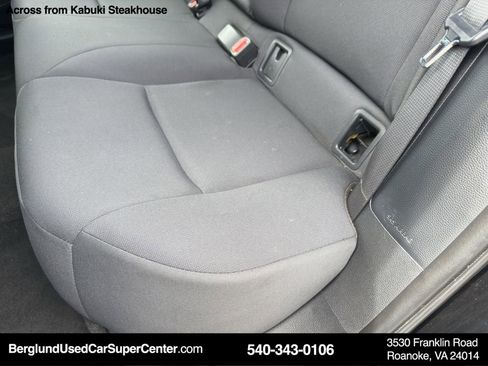 Used 2023 Toyota Corolla LE image 32