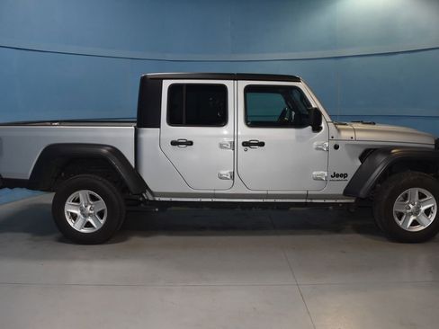 Used 2023 Jeep Gladiator Sport image 21