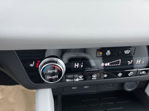 New 2026 Mitsubishi Outlander SE AWD/4WD image 27