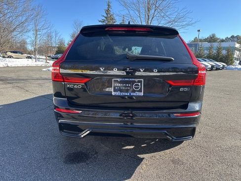 Certified 2025 Volvo XC60 B5 Core image 7