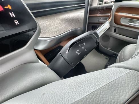 New 2025 Volkswagen ID. Buzz 1st Edition image 19