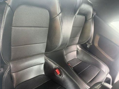 Used 2019 Ford Mustang Premium RWD image 11