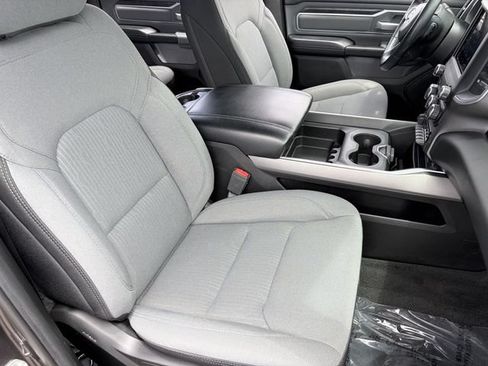 Used 2021 RAM 1500 Big Horn AWD/4WD image 9