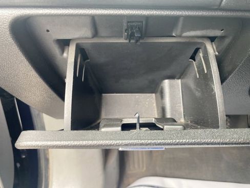 Used 2018 Chevrolet Impala LT image 35