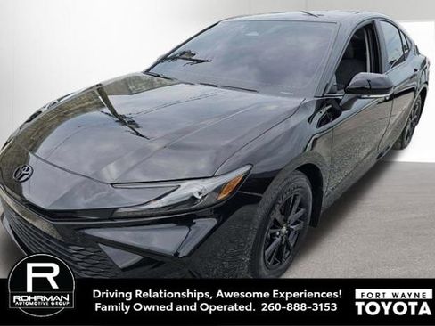 Used 2025 Toyota Camry LE FWD image 6