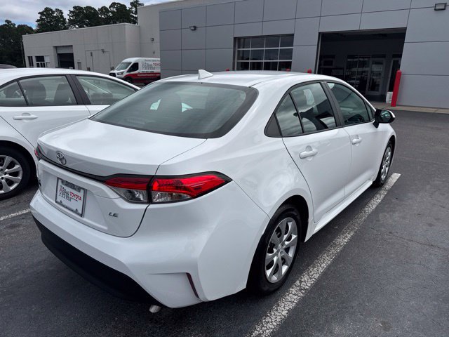 Used 2026 Toyota Corolla LE FWD image 3