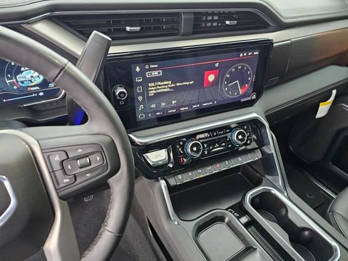 Used 2025 GMC Sierra 3500 Denali w/ Denali Reserve Package image 23