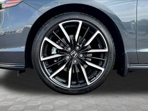 Used 2023 Honda Accord Touring image 34