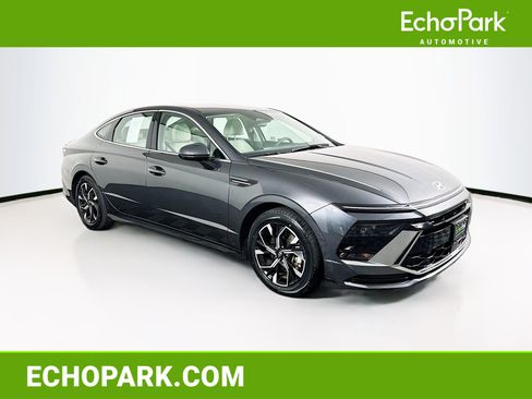 Used 2025 Hyundai Sonata SEL image 1