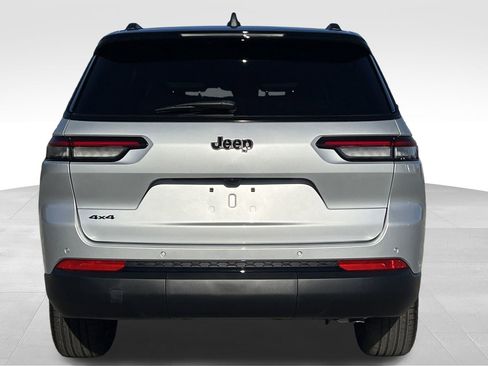 New 2025 Jeep Grand Cherokee L Limited image 31