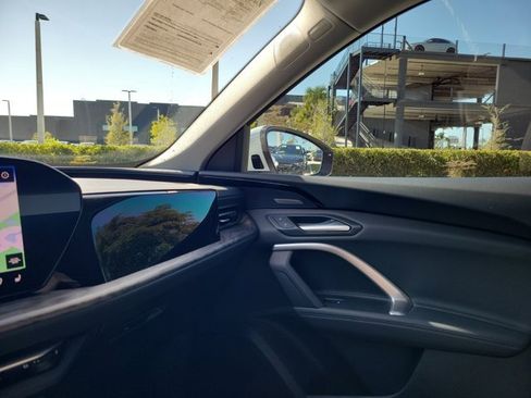 Certified 2025 Audi Q5 Premium Plus w/ Premium Plus image 27