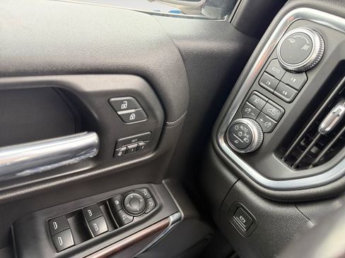 Used 2019 GMC Sierra 1500 SLT image 19