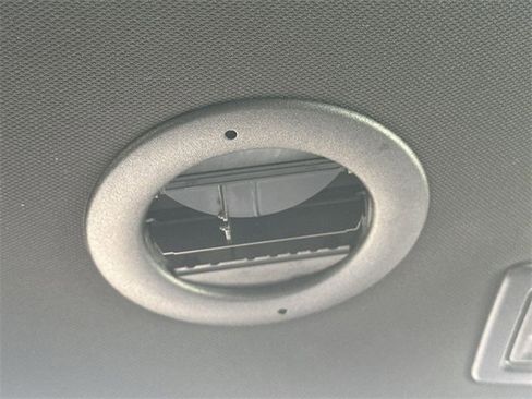 Used 2017 Ford Explorer Sport image 21