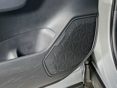 Used 2025 Toyota RAV4 XLE AWD/4WD image 18