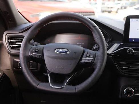 Certified 2025 Ford Escape ST-Line AWD/4WD image 22