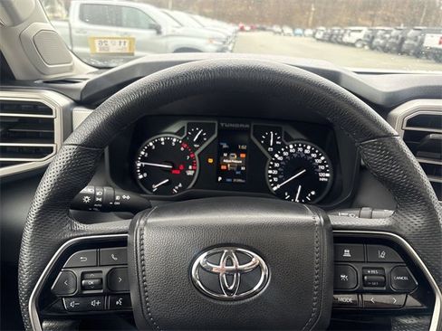 Used 2023 Toyota Tundra Limited image 11