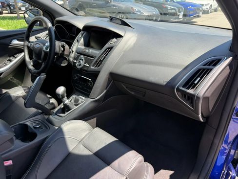 Used 2013 Ford Focus ST FWD image 16