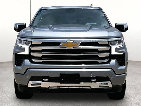 Used 2023 Chevrolet Silverado 1500 High Country w/ High Country Premium Package AWD/4WD image 4