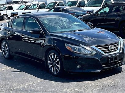 Used 2017 Nissan Altima 2.5 SL w/ 2.5 Technology Package