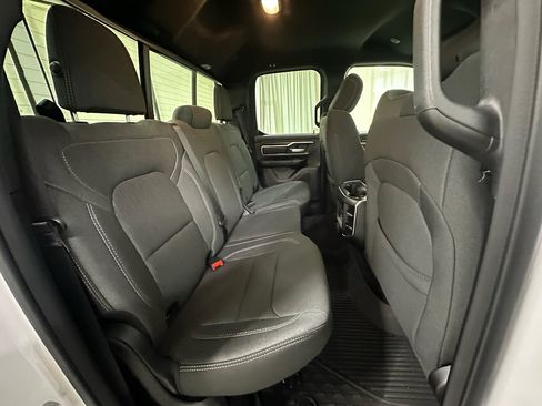 Used 2022 RAM 1500 Big Horn w/ Night Edition AWD/4WD image 22