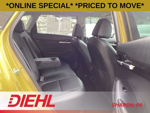Used 2024 Kia Seltos SX w/ SX Sunroof Package AWD/4WD image 12
