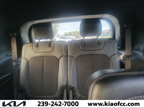 Used 2023 Jeep Grand Cherokee L Laredo AWD/4WD image 15