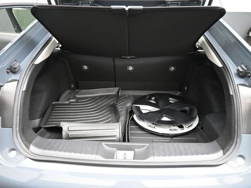 Used 2023 Toyota Prius LE FWD image 18