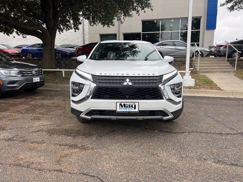 Used 2022 Mitsubishi Eclipse Cross SEL image 2