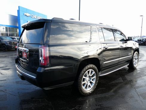 Used 2019 GMC Yukon XL Denali w/ Open Road Package image 5