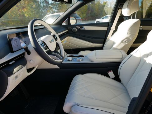 New 2026 Genesis GV80 3.5T Prestige image 4